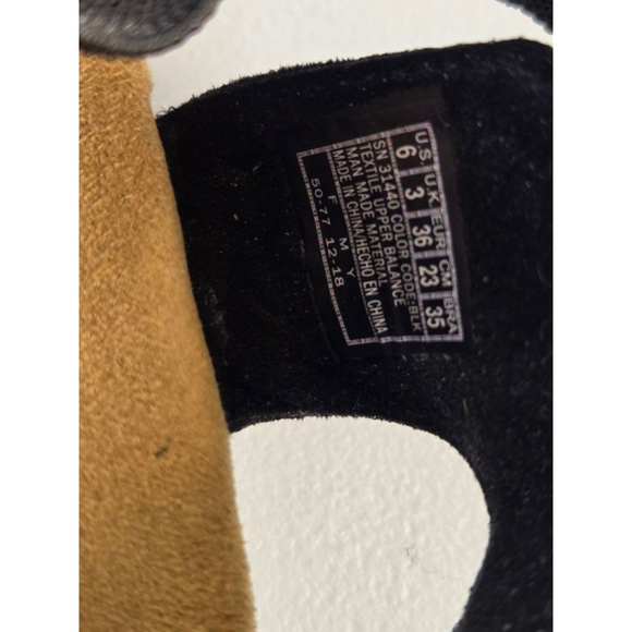 Women's Skechers Black & Tan Memory Foam Sandals Size 6 - Picture 6 of 8